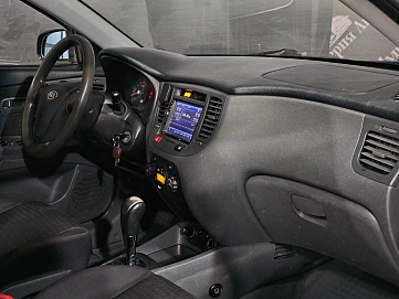 Kia Rio, 2006г, передний привод, автомат
