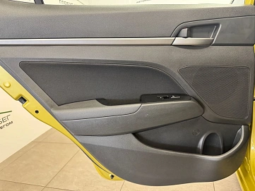 Hyundai Elantra, 2016г, передний привод, автомат