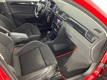 Skoda Rapid, 2018г, передний привод, робот