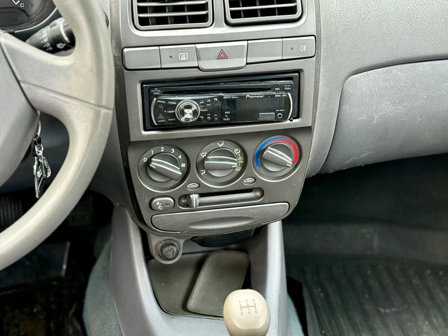 Hyundai Accent, 2010г., передний привод, механика