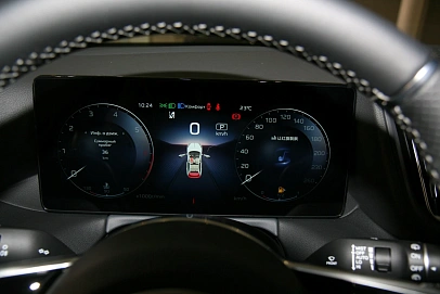 Hongqi HS3, 2025г, передний привод, робот