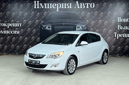 Opel Astra, 2011г, передний привод, автомат