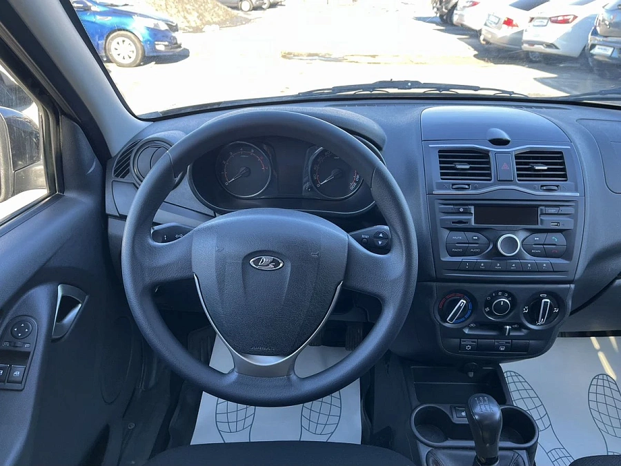 Lada (ВАЗ) Granta, 2023г., передний привод, механика