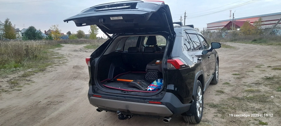Toyota RAV4, 2019г., полный привод, вариатор
