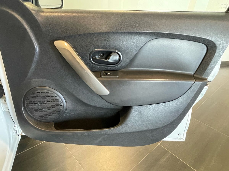 Renault , 2014г., передний привод, механика