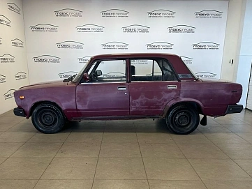 Lada (ВАЗ) 2107, 2004г, передний привод, механика