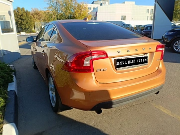 Volvo S60, 2010г, передний привод, робот