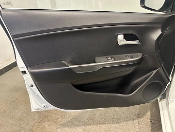 Kia Rio, 2014г, передний привод, механика