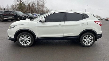 Nissan Qashqai, 2017г, передний привод, вариатор