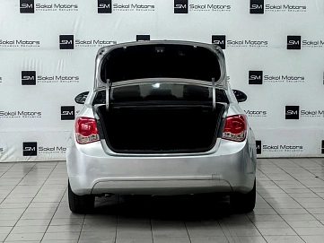 Chevrolet Cruze, 2011г., передний привод, механика