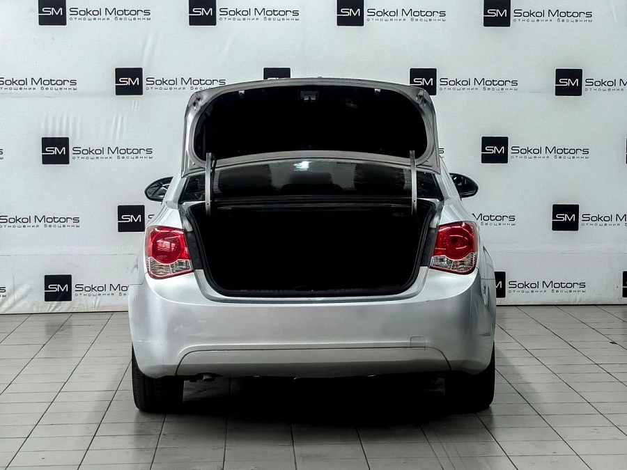 Chevrolet Cruze, 2011г., передний привод, механика