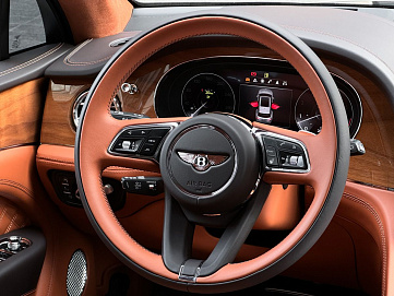Bentley Bentayga, 2024г, полный привод, автомат