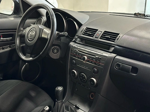Mazda 3, 2007г, передний привод, механика