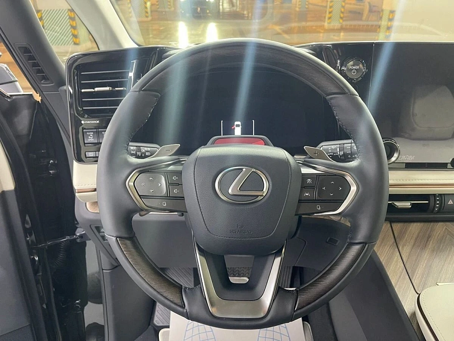 Lexus LM, 2024г., полный привод, вариатор