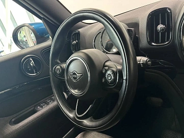Mini , 2020г., передний привод, робот