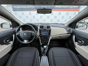 Renault Logan, 2015г, передний привод, автомат