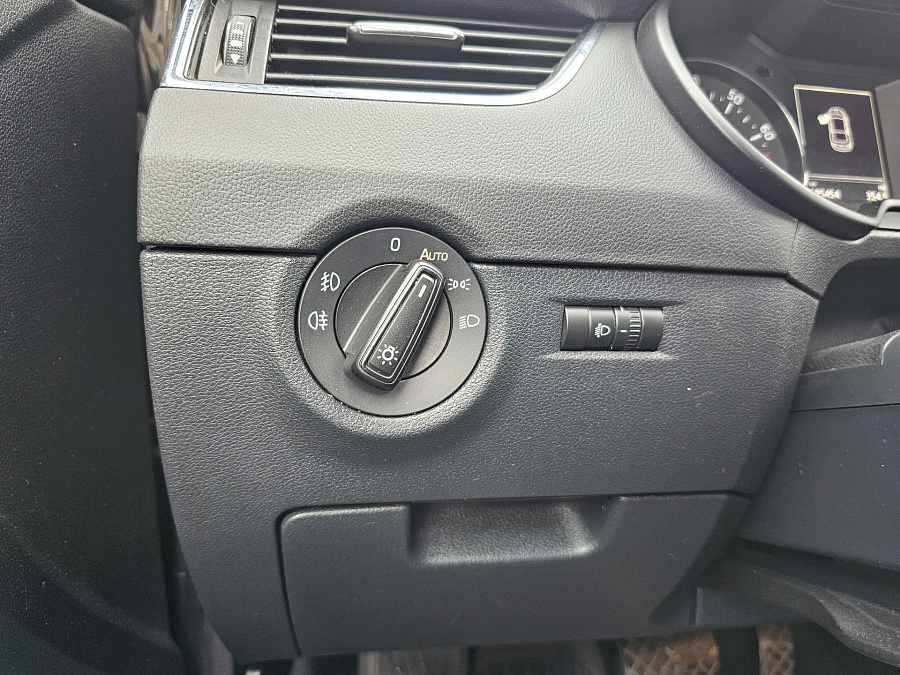 Skoda Octavia, 2013г., передний привод, робот
