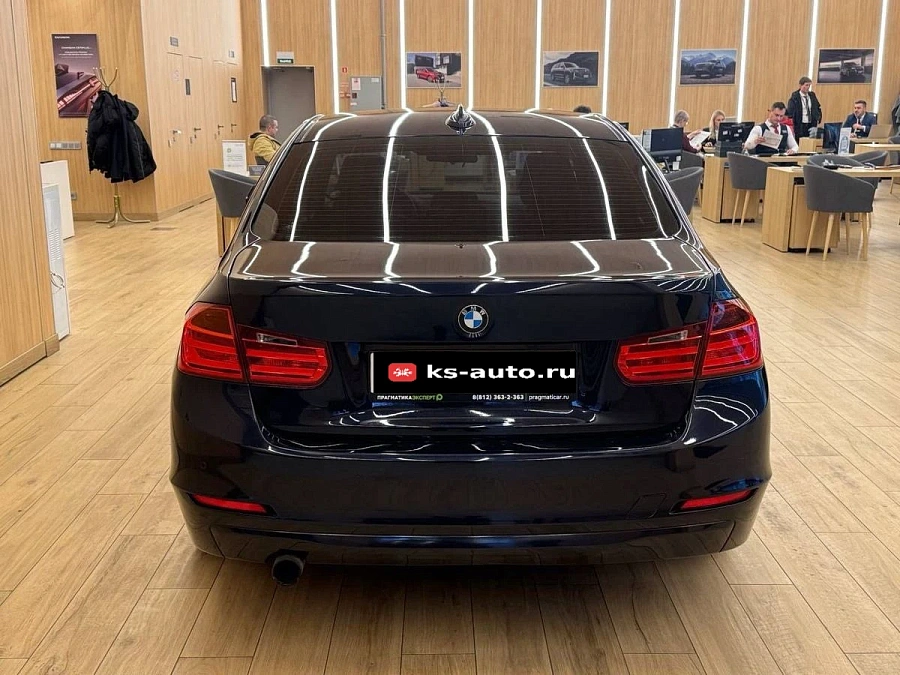 BMW 3 серии, 2012г., задний привод, автомат