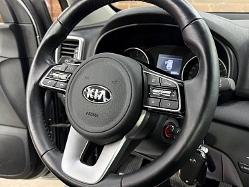 Kia Sportage, 2021г, передний привод, автомат
