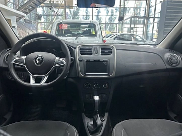 Renault , 2022г., передний привод, вариатор