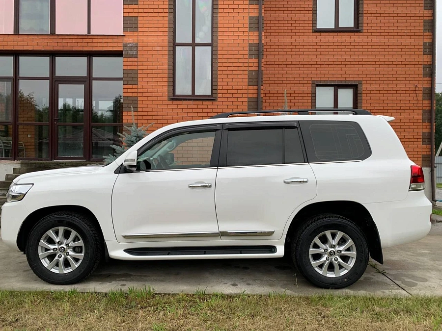 Toyota Land Cruiser, 2016г., полный привод, автомат