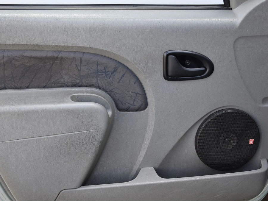 Renault Logan, 2006г., передний привод, механика