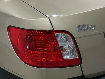 Kia Rio, 2009г, передний привод, механика