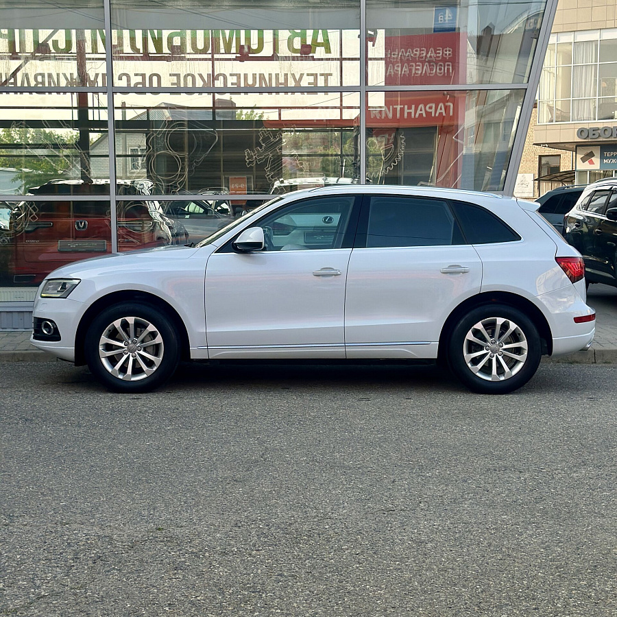 Audi Q5, 2016г., передний привод, автомат