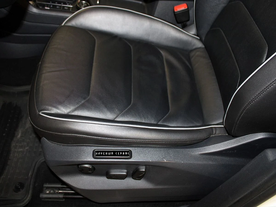 Volkswagen Tiguan, 2019г., передний привод, автомат