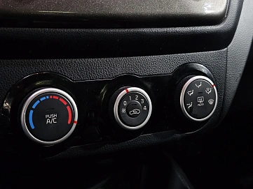 Kia Rio, 2015г, передний привод, механика