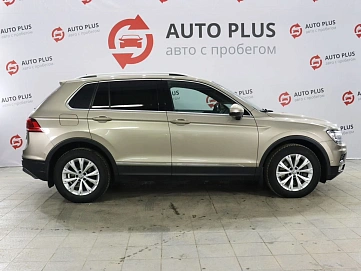Volkswagen Tiguan, 2017г, полный привод, автомат