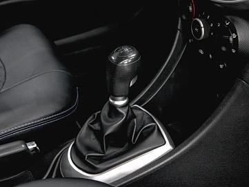 Hyundai Solaris, 2012г, передний привод, механика