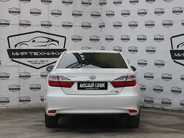 Toyota Camry, 2017г, передний привод, автомат