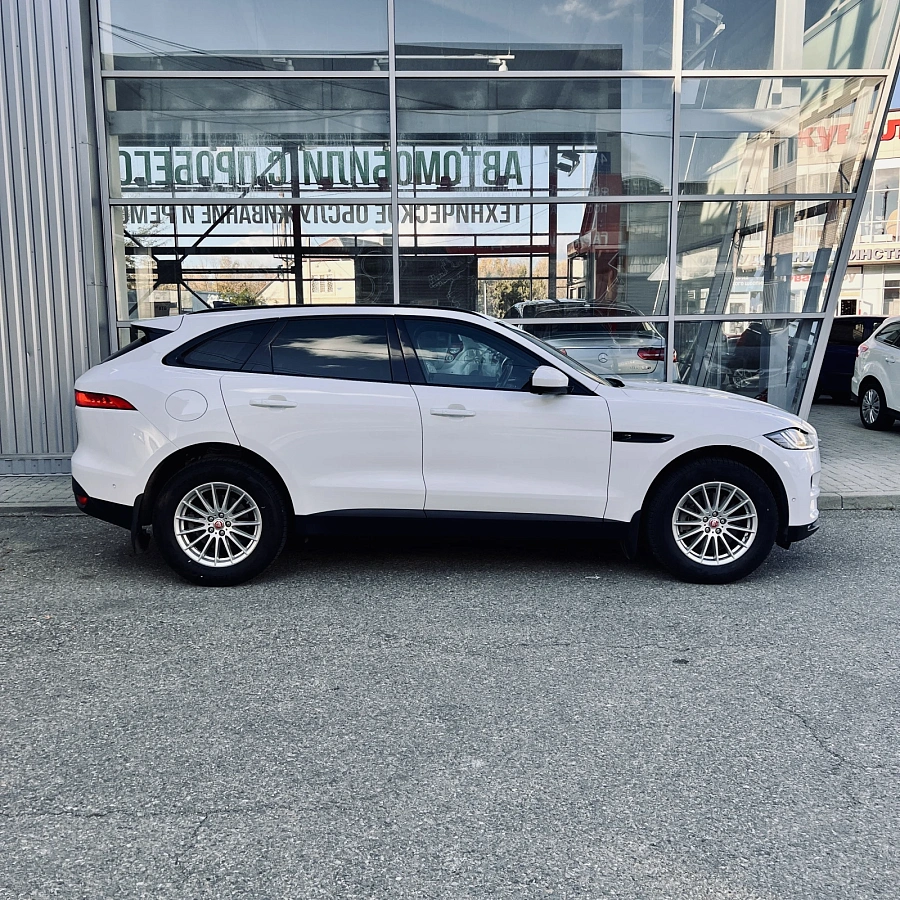 Jaguar F-Pace, 2020г., полный привод, автомат