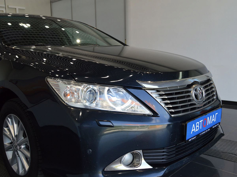 Toyota Camry, 2014г., передний привод, автомат