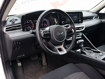 Kia K5, 2021г, передний привод, автомат