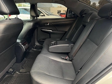 Toyota Camry, 2015г, передний привод, автомат