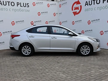 Hyundai Solaris, 2021г, передний привод, автомат