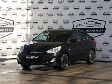 Hyundai Solaris, 2011г, передний привод, автомат