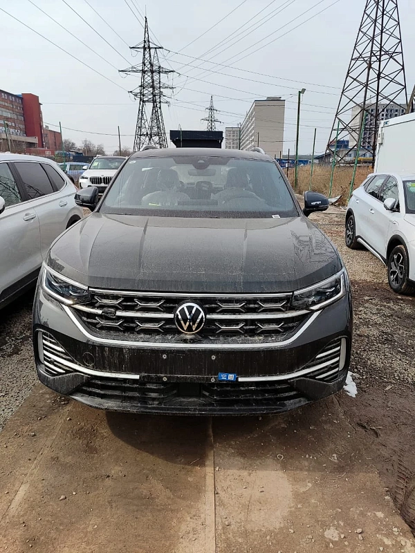 Volkswagen Tayron, 2024г., полный привод, робот