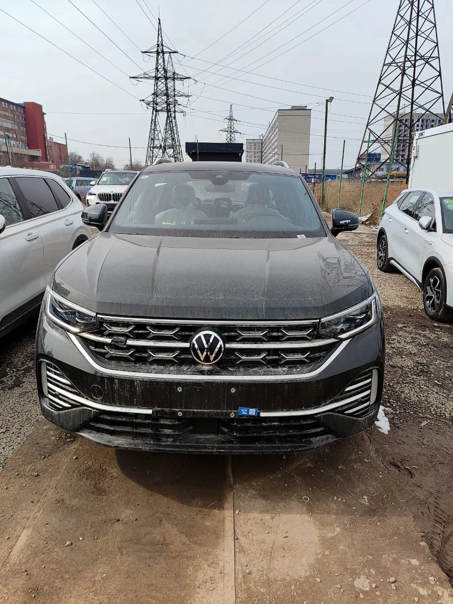 Volkswagen Tayron, 2024г., полный привод, робот