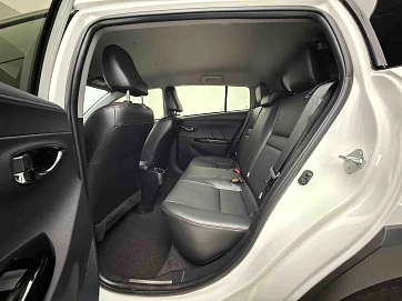 Toyota Yaris, 2023г, передний привод, вариатор