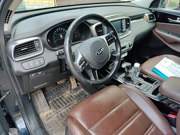 Kia Sorento, 2017г, полный привод, автомат