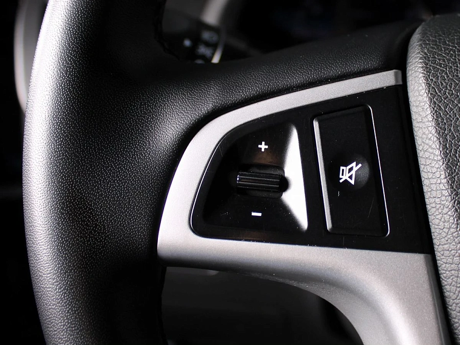 Hyundai Solaris, 2013г., передний привод, автомат