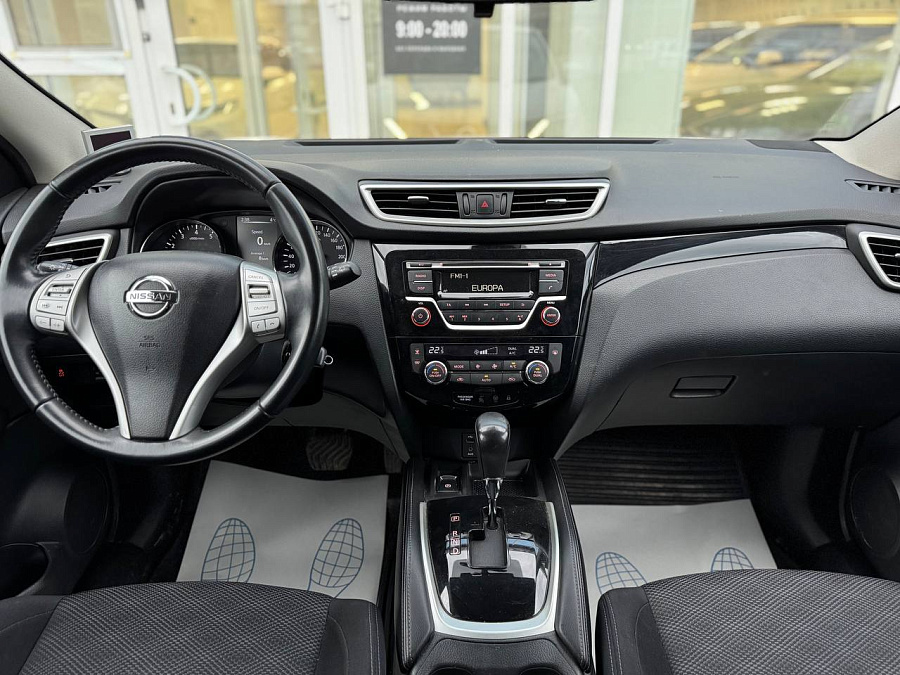Nissan Qashqai, 2016г., передний привод, вариатор