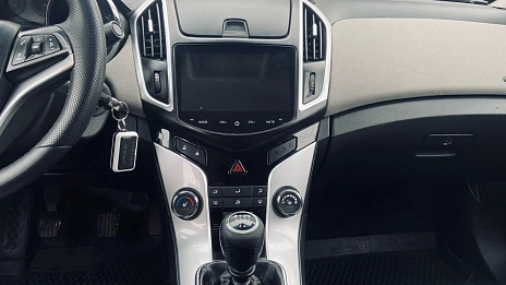 Chevrolet Cruze, 2014г, передний привод, механика