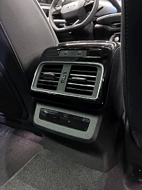 Audi Q5, 2025г, полный привод, робот