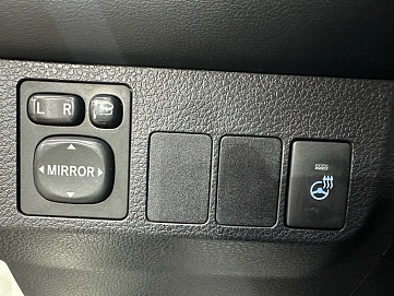 Toyota RAV4, 2018г, полный привод, вариатор