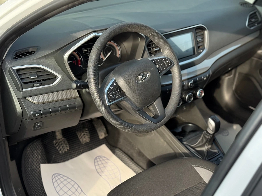 Lada (ВАЗ) Vesta, 2023г., передний привод, механика