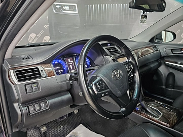 Toyota Camry, 2017г, передний привод, автомат